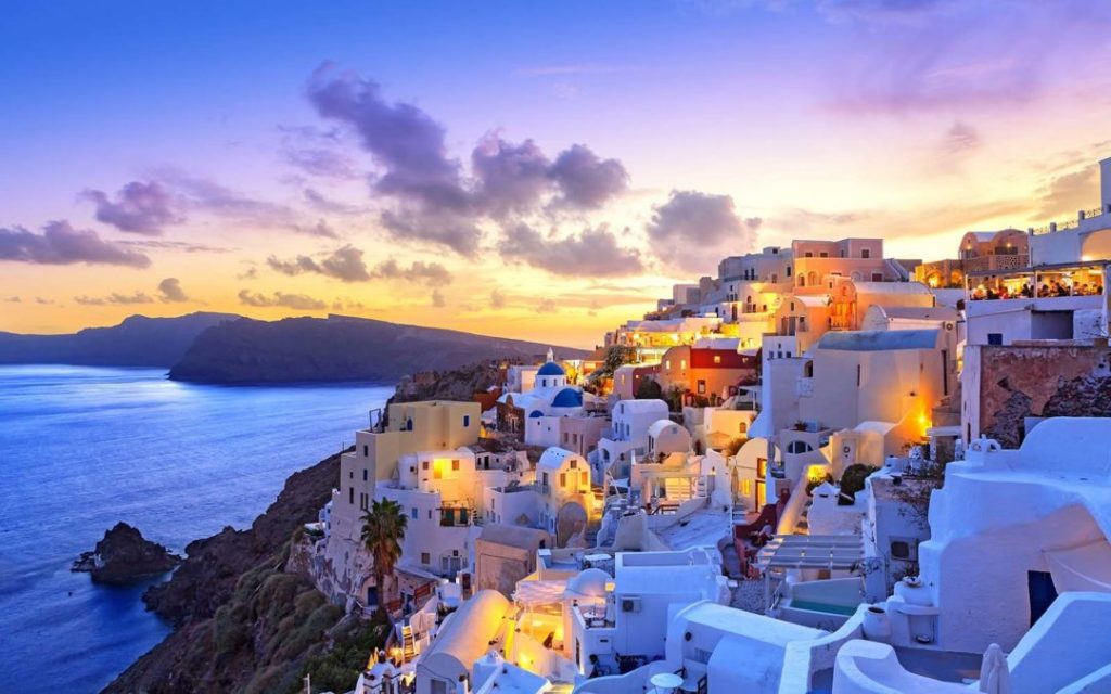 invest greek tourism