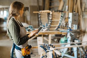 ενίσχυση νέων επιχειρήσεων ξυλουργεία